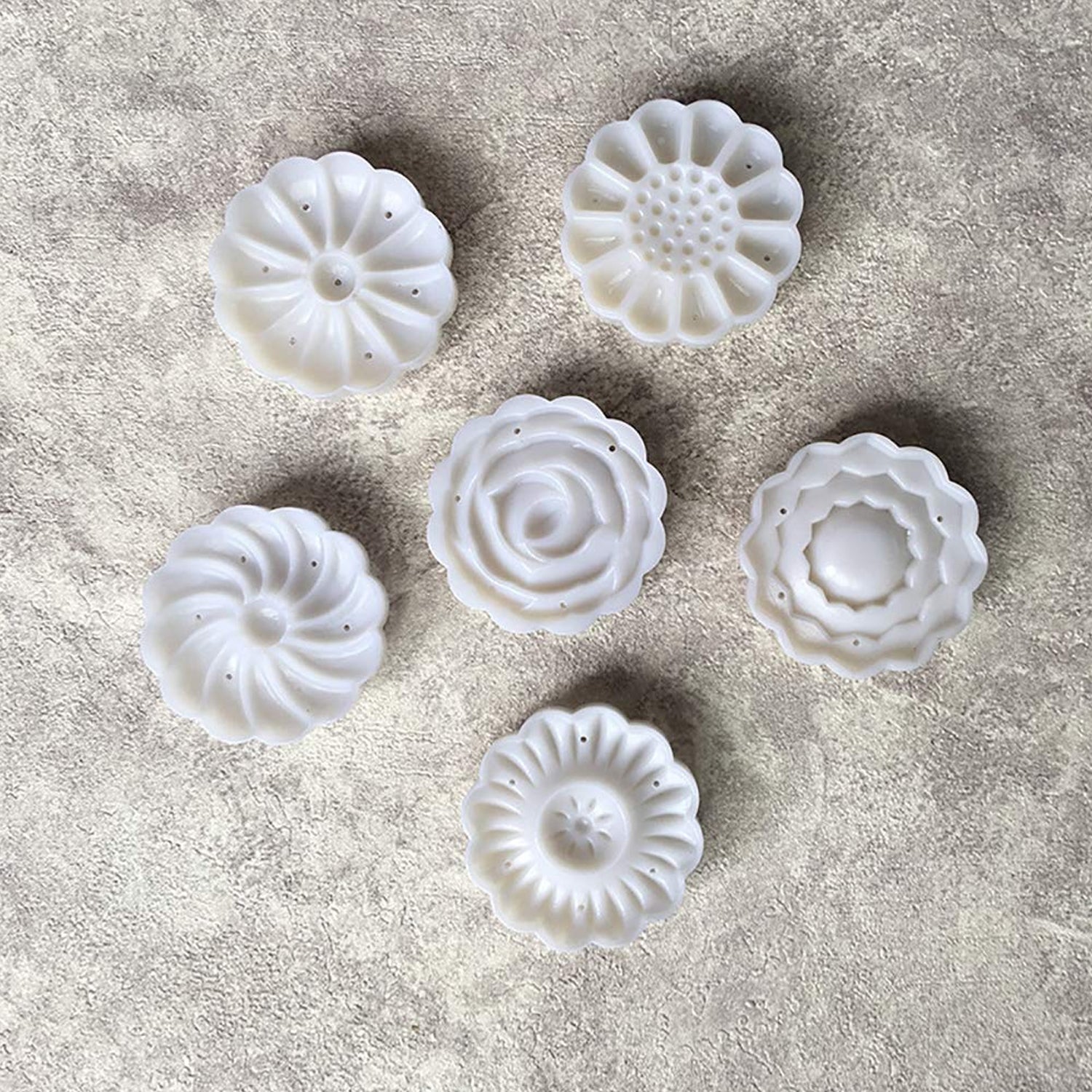 Mooncake Mold with 6 Stamps (1 Set) Mooncake Mold with 6 Stamps (1 Set)